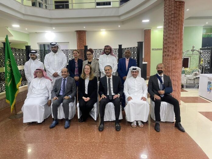 سفراء عدد من الدول