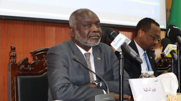 وزير المالية ..لاوجود لإنهيار