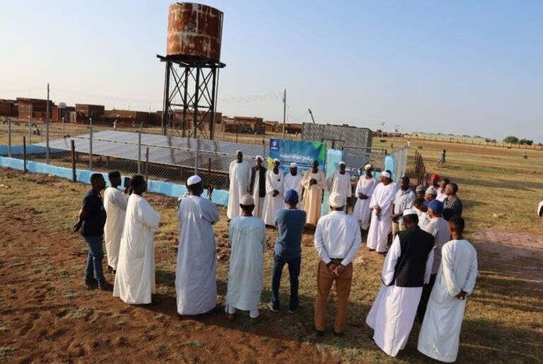 (سوداني ) تنفذ منظومات طاقة شمسية لضمان توفير مياه نظيفة بولايتي سنار والجزيرة .