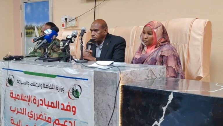 ضمن المؤتمر الصحفي .. وفد الإعلاميين الزائر للشمالية يقف على الأوضاع العامة للوزارات والمجالس والقطاعات