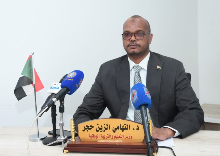 التربية تمنح الطلاب الذين لم يتمكنو من الجلوس للإمتحانات  فرصة أخرى  وتعلن انطلاق امتحانات الشهادة الثانوية  بمشاركة أكثر من 564 ألف طالب وطالبة