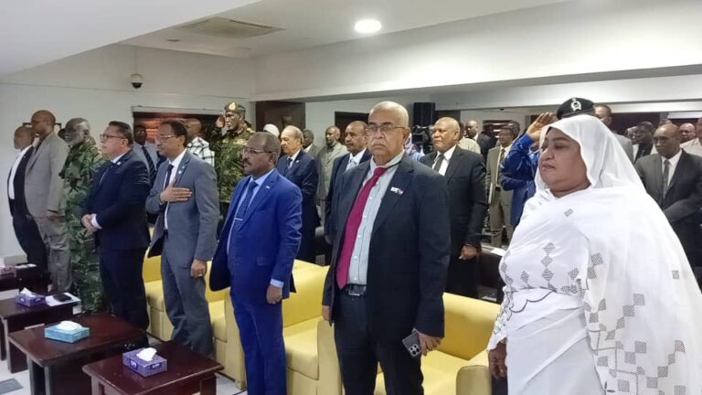 وزير التعليم العالي يؤكد أهمية البحث العلمي في مرحلة ما بعد الحرب