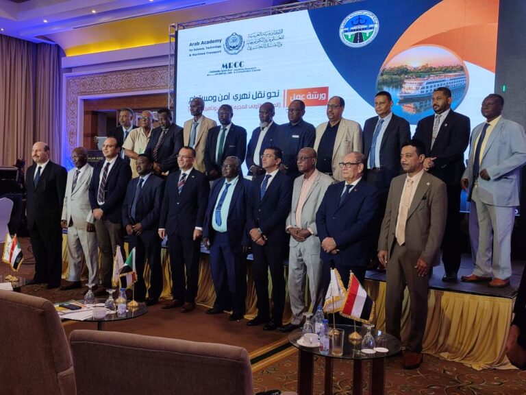 الاقتصادي.. محمد الناير يدعو لوضع خطة استراتيجية لإزالة العوائق الصناعية وتطوير النقل النهري.