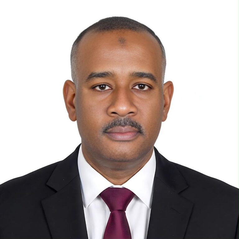 عضو مكتب التواصل مع الدول بالحوار السوداني يلتقي السفير الاسباني بالقاهرة